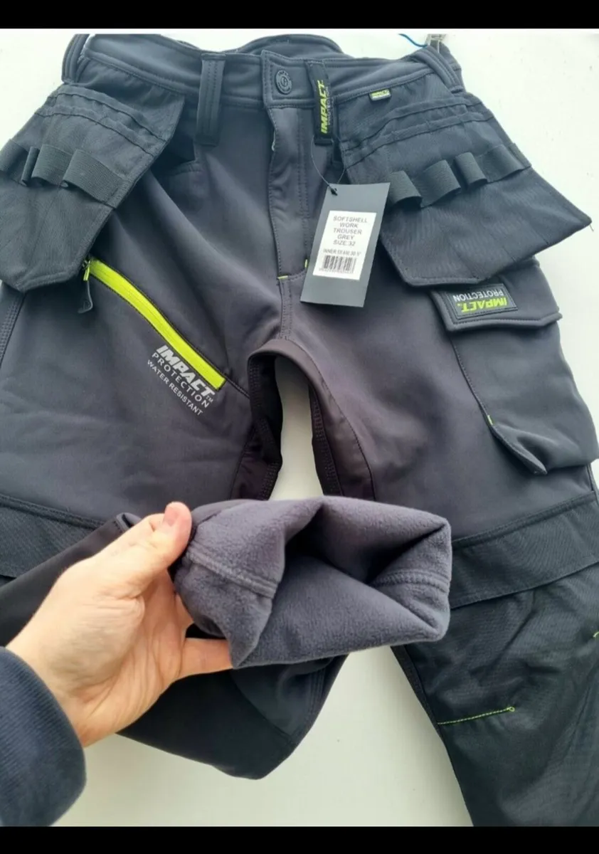 Soft shell fleece 🥶lined water resistant work - Image 2