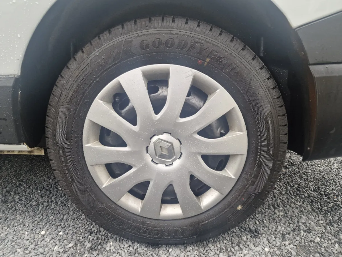 Renault Trafic LWB 2.0DCI 120 Business*NO VAT*QUAL - Image 4