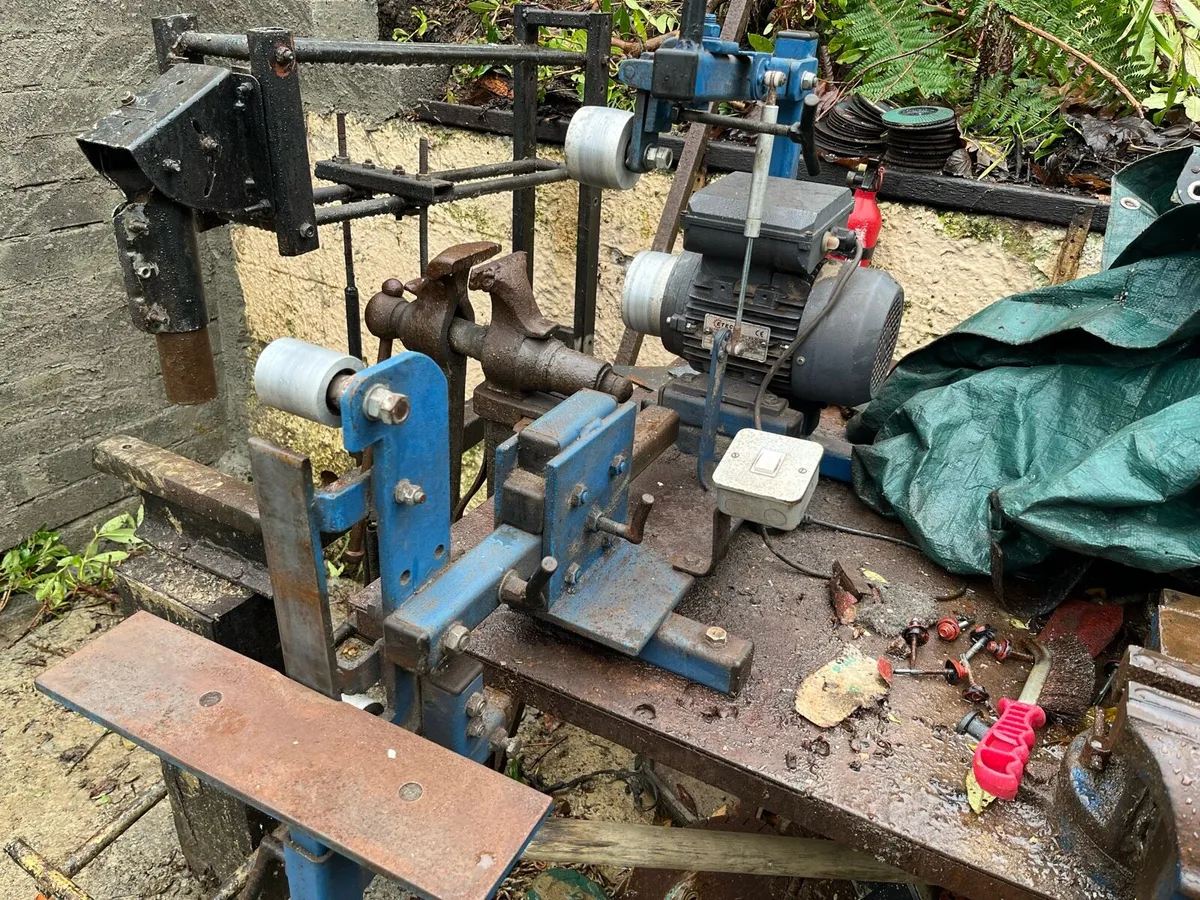 Blacksmiths tools - Image 3