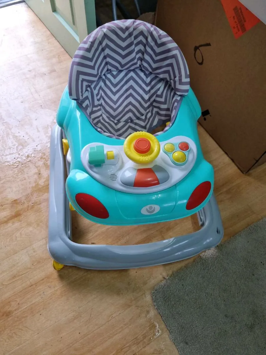 Carpet and Baby walker - Image 3