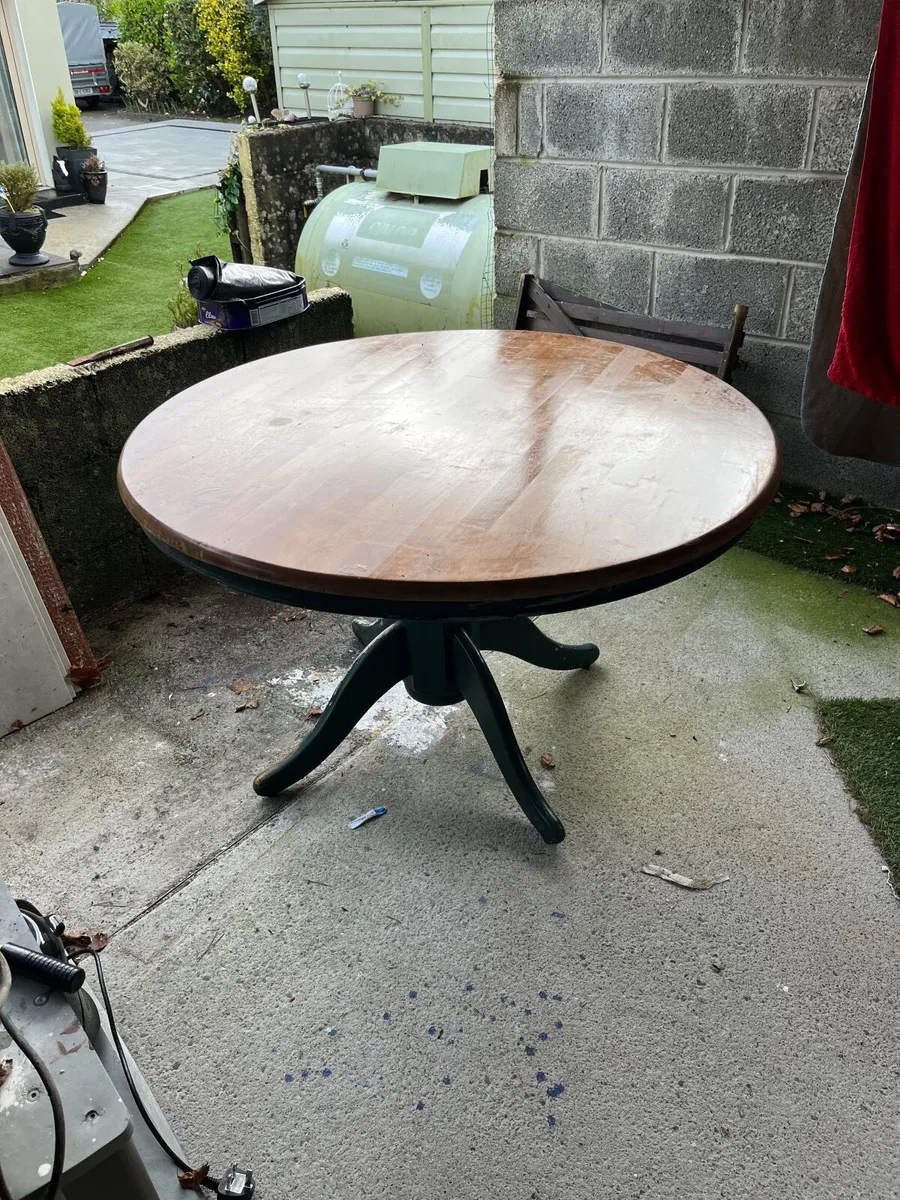 Fridge ,,, also table and bedhead - Image 4