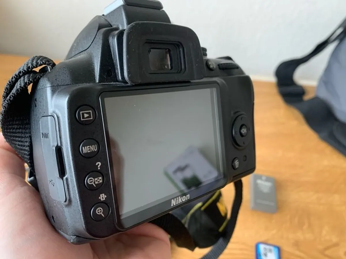 Nikon D3000 - Image 3