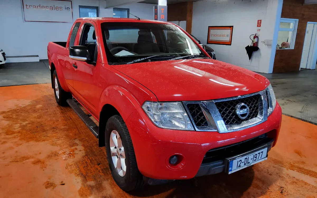 Nissan Navara 2012 - Image 1