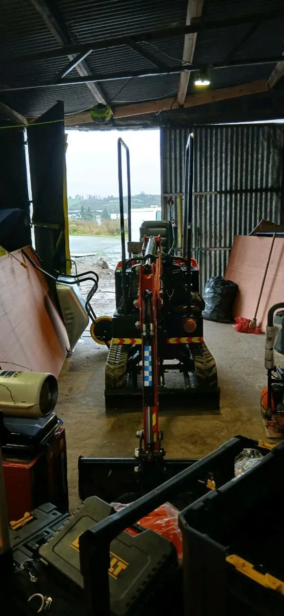 Mini digger 2025.  Detachable canopy . - Image 1