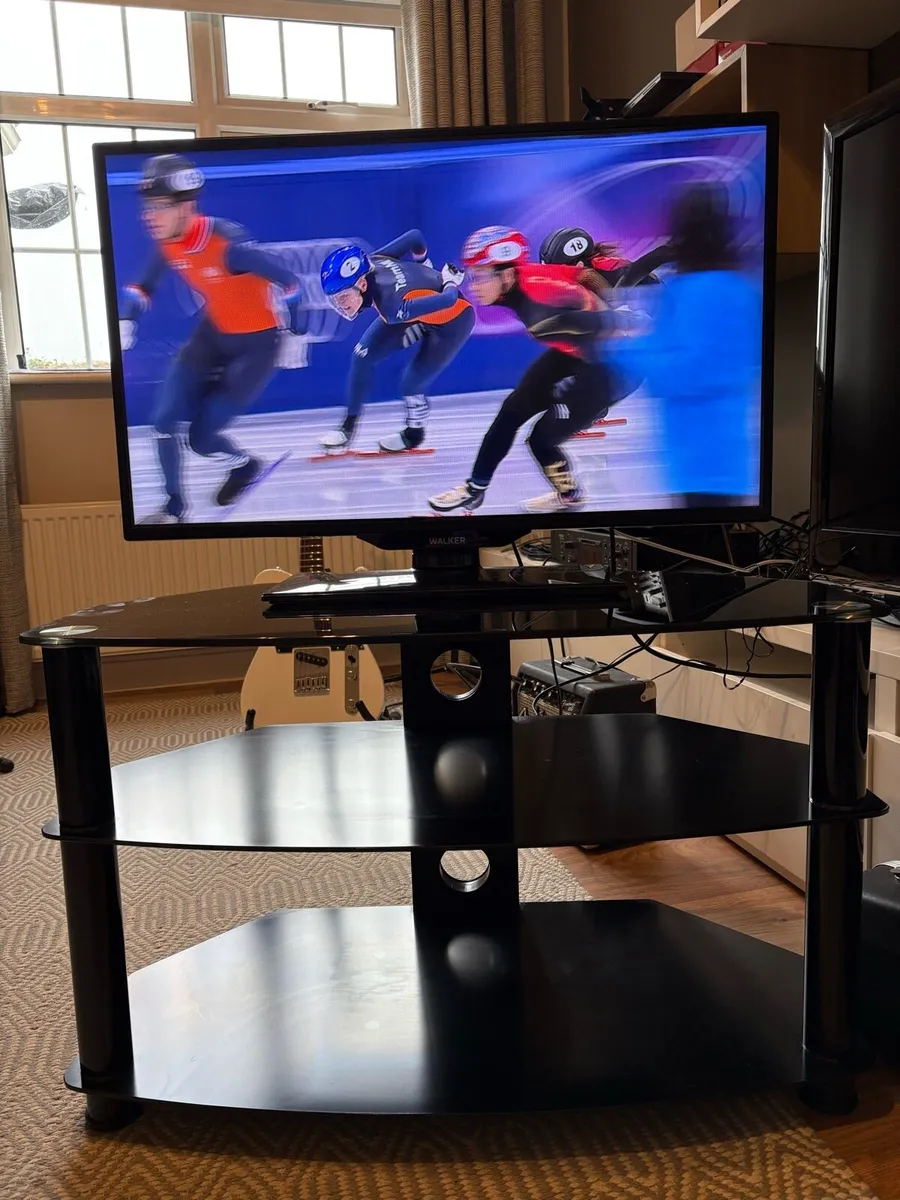 Walker 32” TV non smart and Stand - Image 1