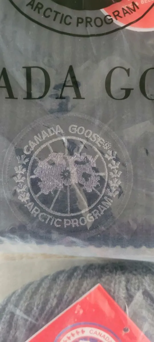 Canada Goose Beanie - Image 2