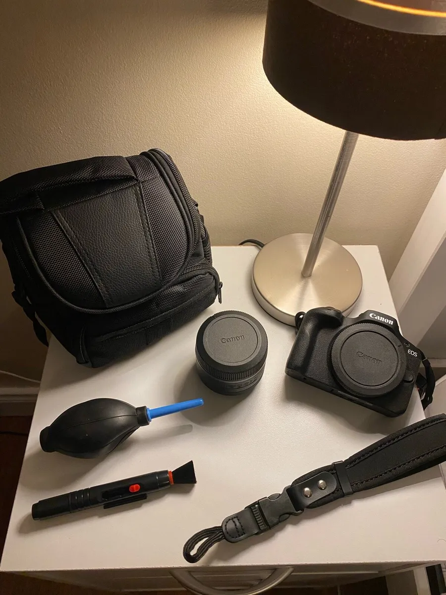 Camera Canon Eosr100+RF 50mm F1.8STM Lense+Kit - Image 1