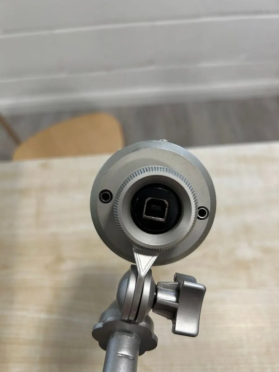 USB Microphone - Image 2