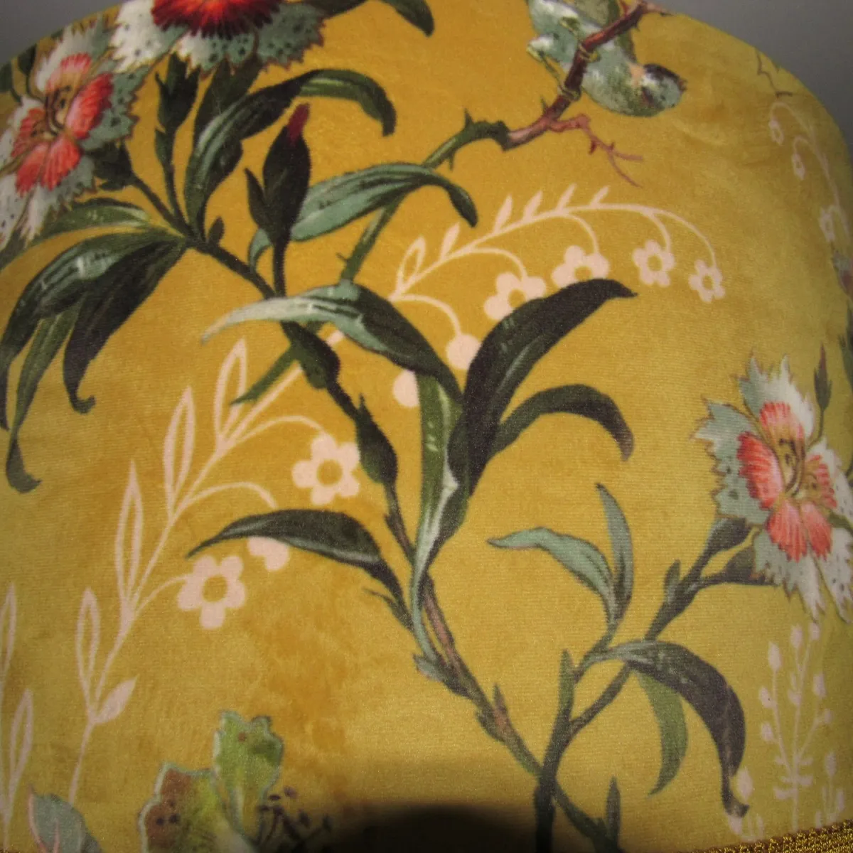 Decorative hanging lampshade with floral fabric - Image 2