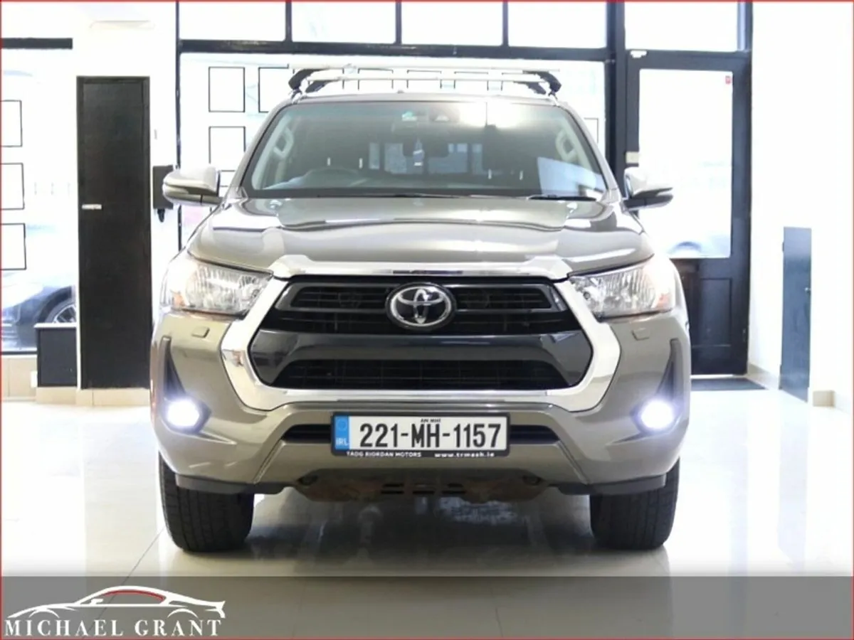 Toyota Hilux AUTOMATIC 2.8D IRISH CAR ONLY 58KM SR - Image 2