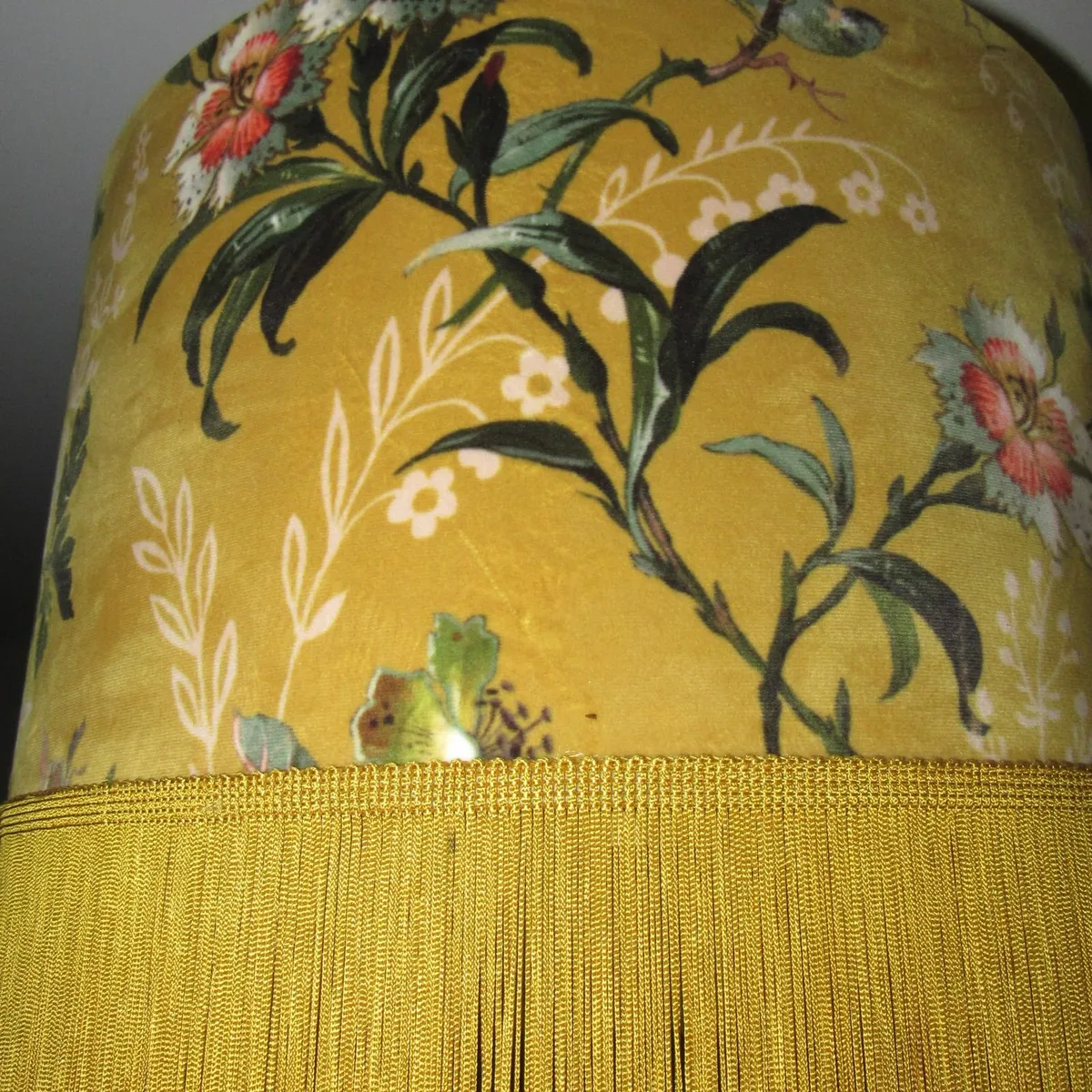 Decorative hanging lampshade with floral fabric - Image 3