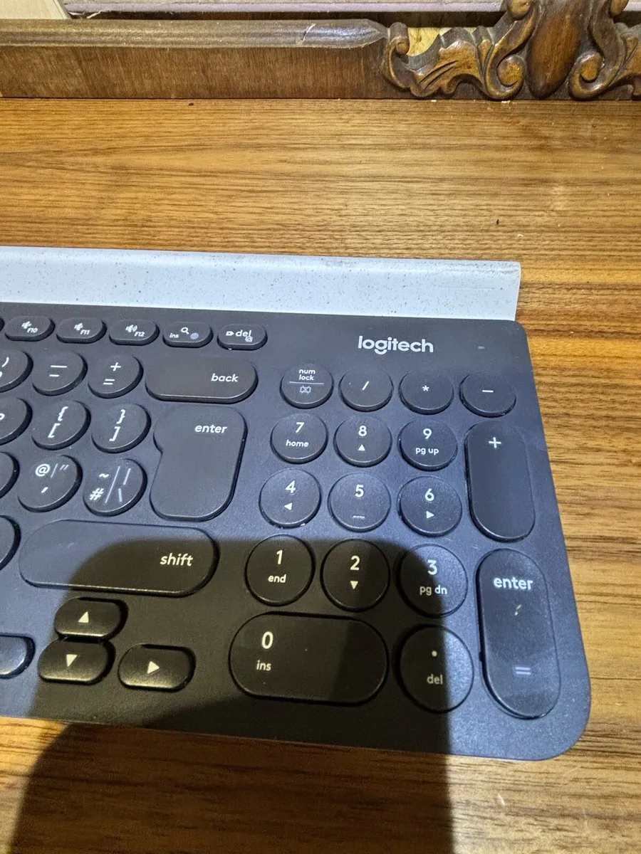 Wireless keyboard post anywhere in Ireland - Image 2