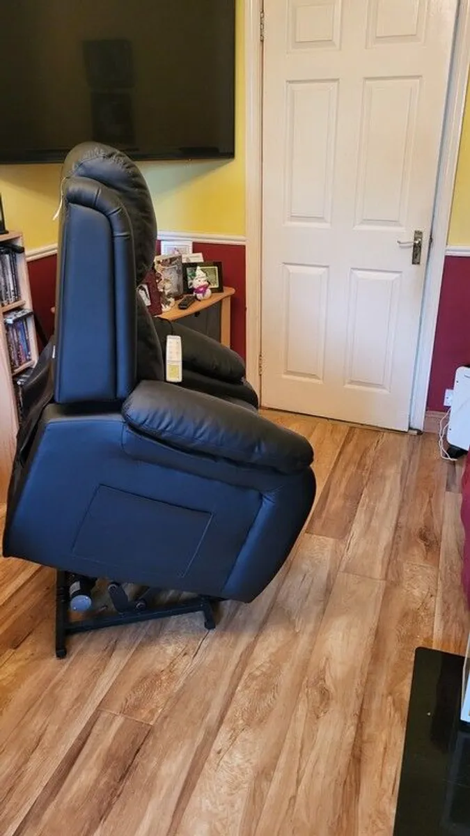 assisted standing power chair - Image 1