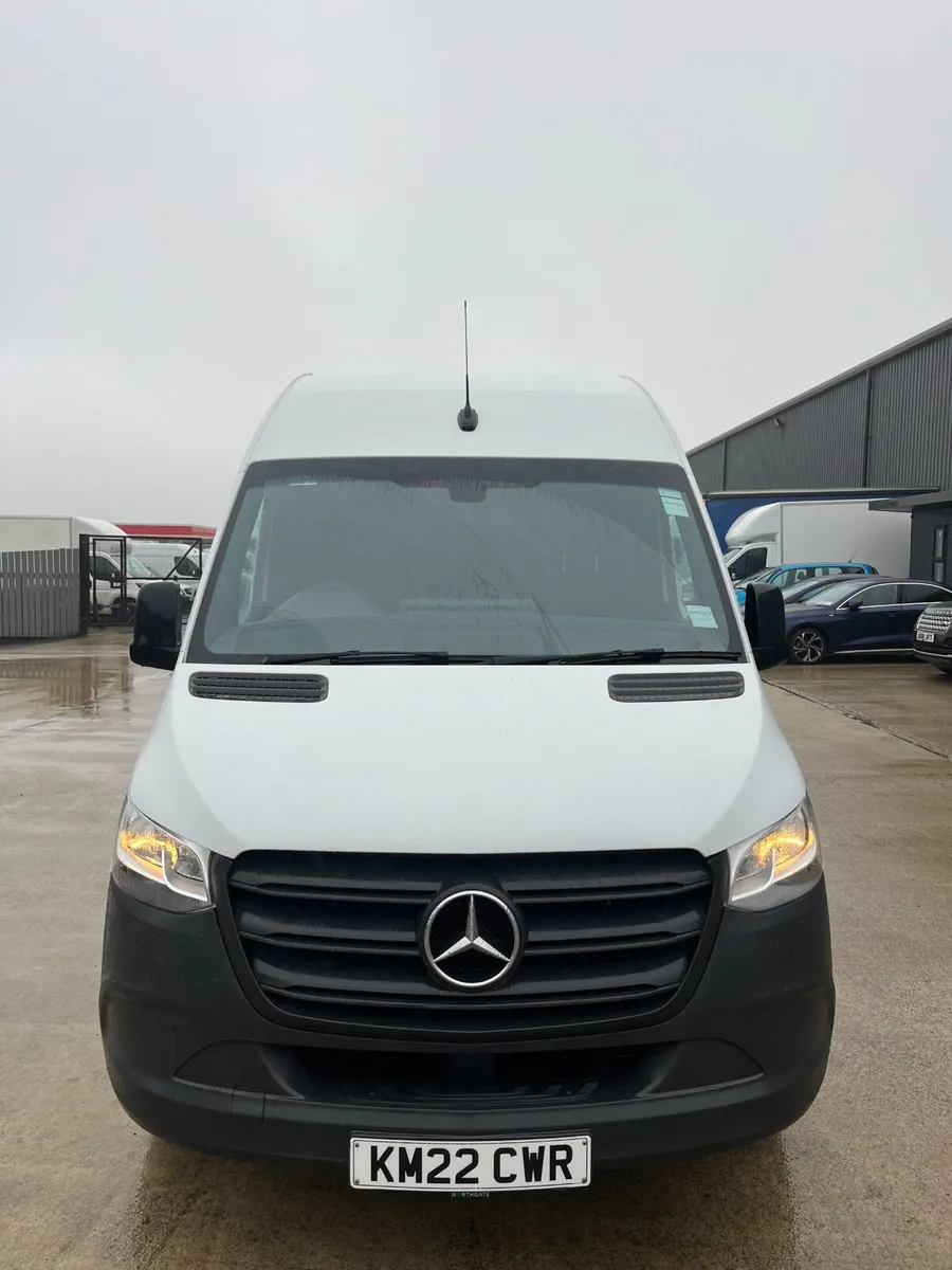 2022 Mercedes Sprinter 315 CDI Progressive LWB - Image 2