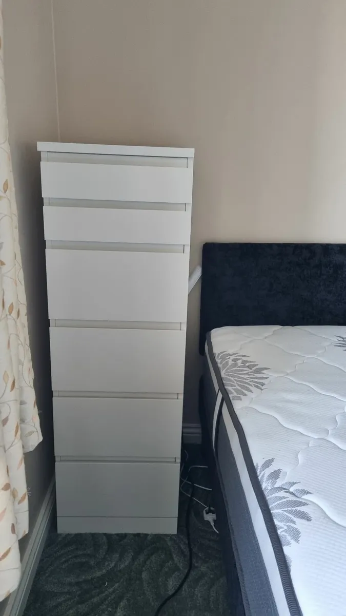 Chest of drawers - Image 2