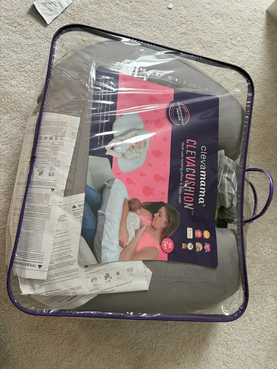 Multi use pillow, breastfeeding and tummy time - Image 1