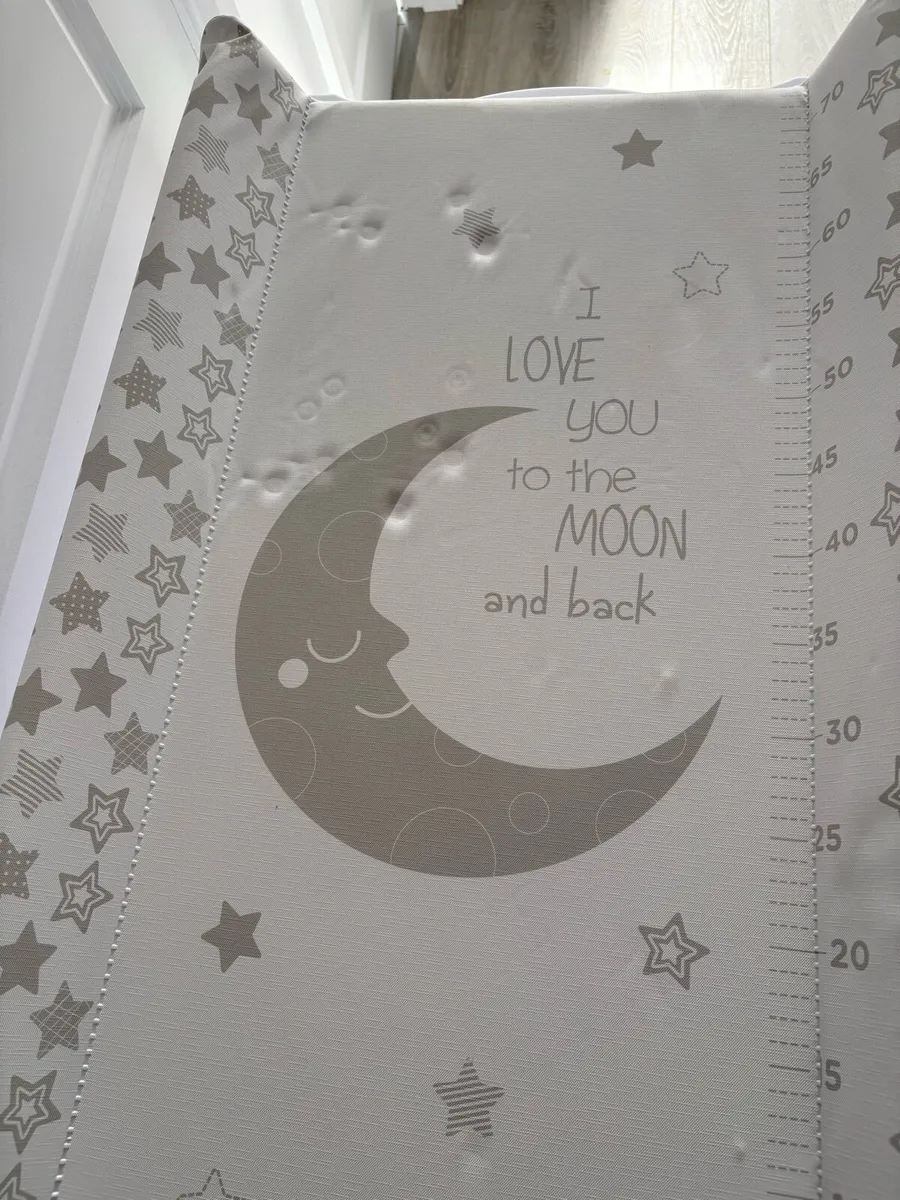 Babylo Changing Table - Image 3