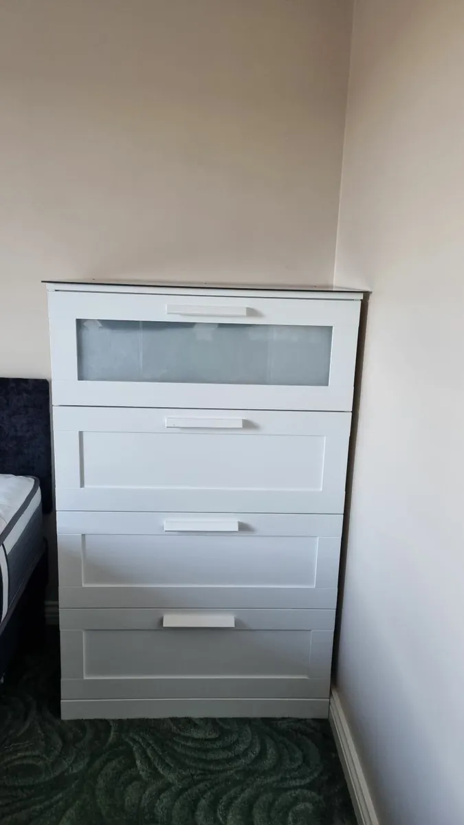 Chest of drawers - Image 1