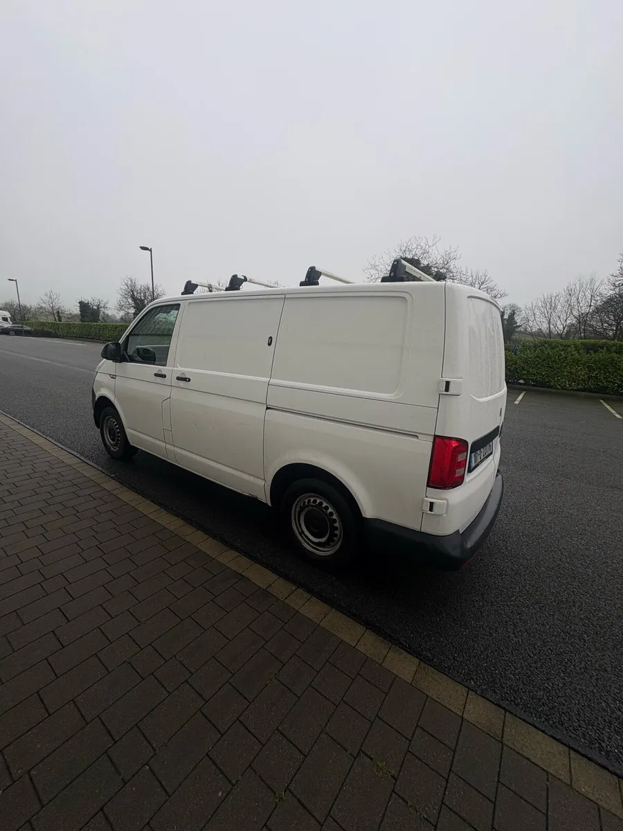 Volkswagen Transporter - Image 2