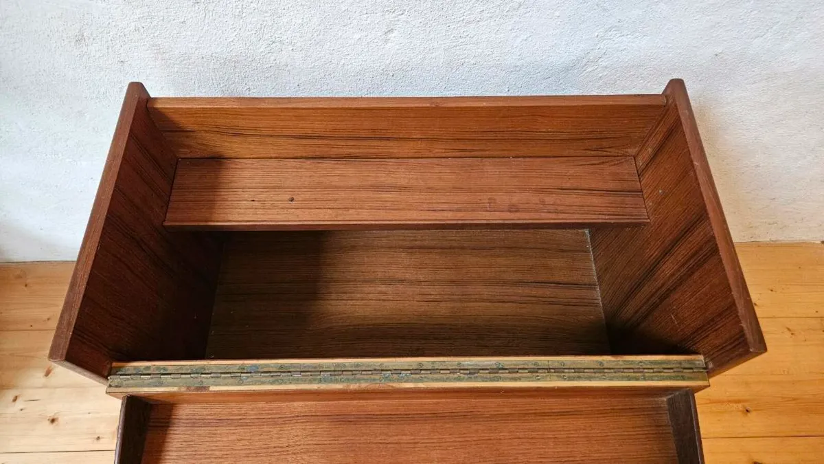 Mid Century Drinks Cabinet - Vintage Furniture - Image 2