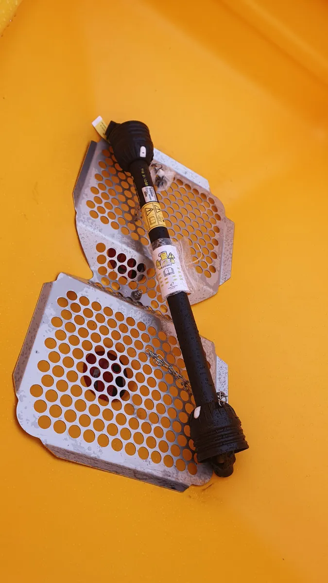 Teagle XT48  Fertilizer Spreader - Image 4