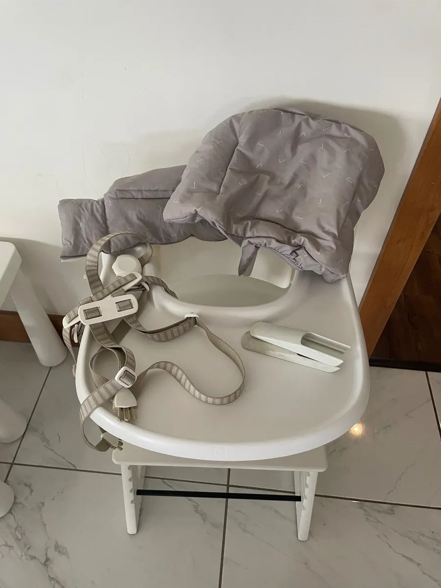 High chair - Image 3