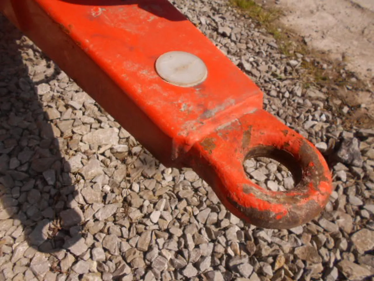 KUHN 3570M BALE SHREDDER, 2016 - Image 4