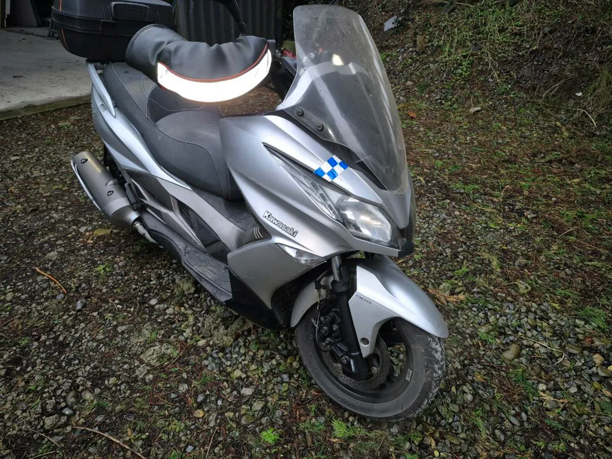 Kawasaki j300 - Image 1