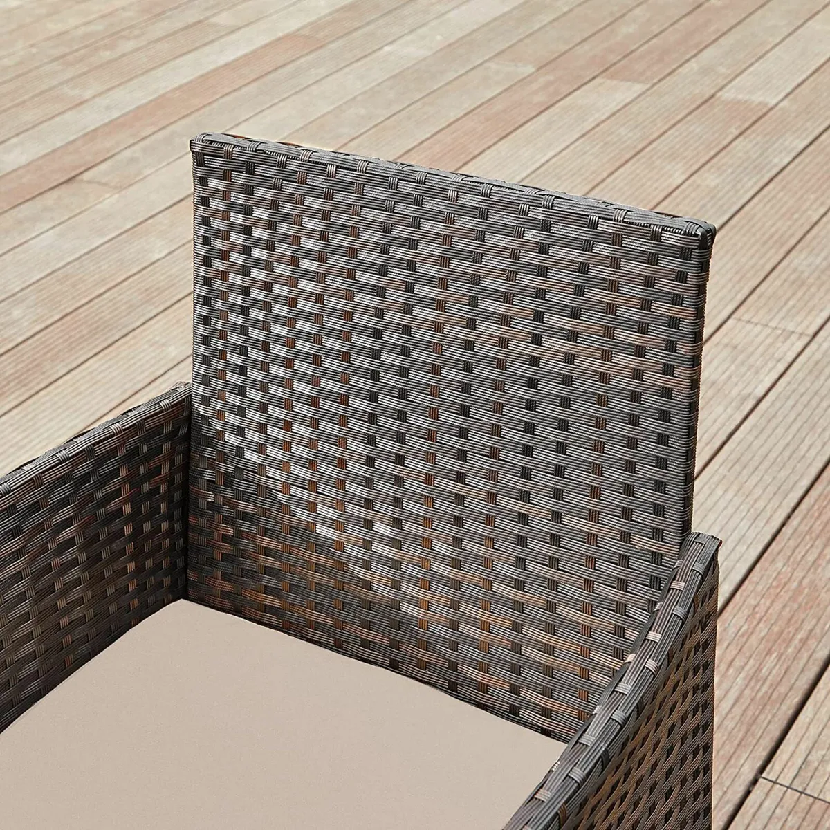 4-Piece Rattan Garden Chair Furniture Set - Image 3