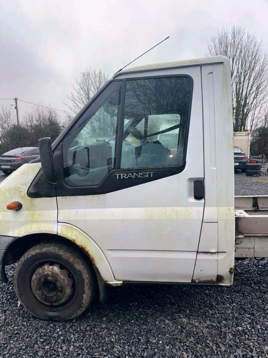 Ford Transit cab and chassis - Image 4