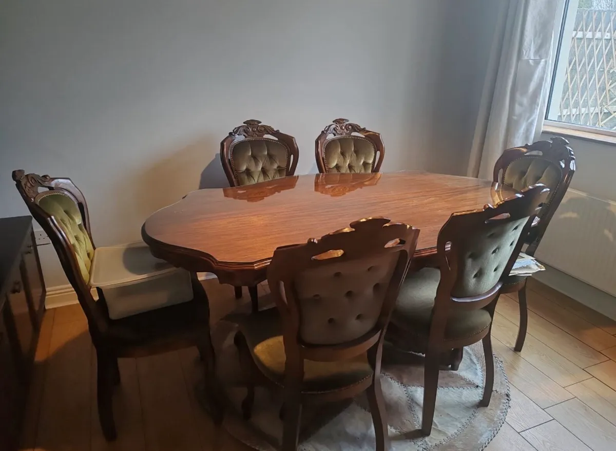 Antique dining room table and 6 chairs - Image 3