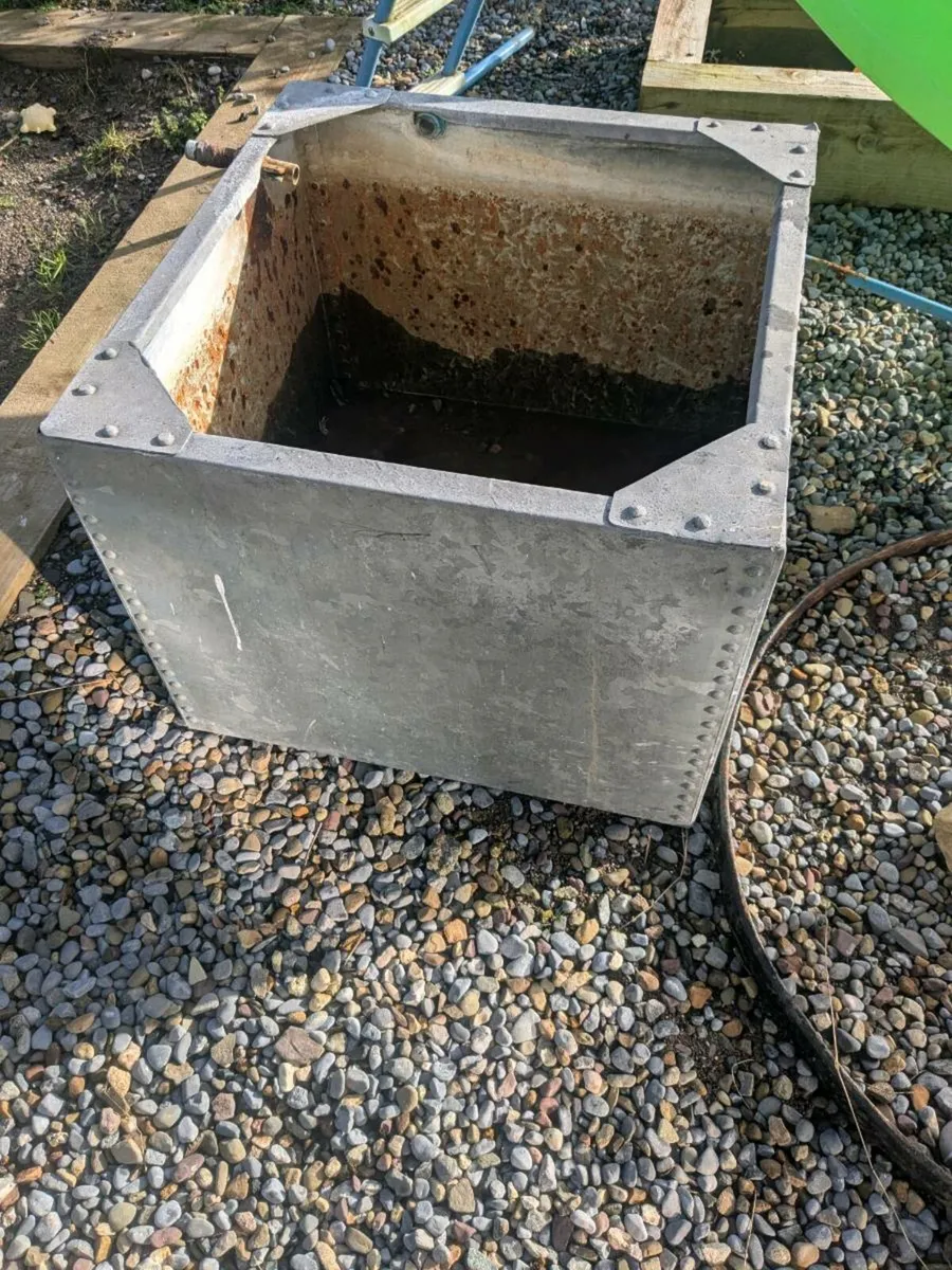 Galvanized water tank - Image 2
