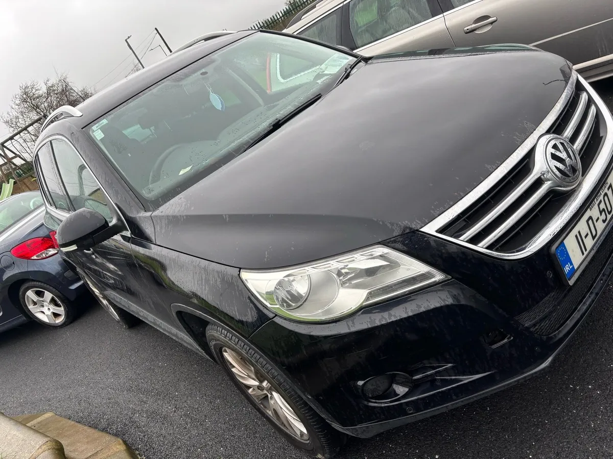 2011 Volkswagen Tiguan read ad! - Image 2