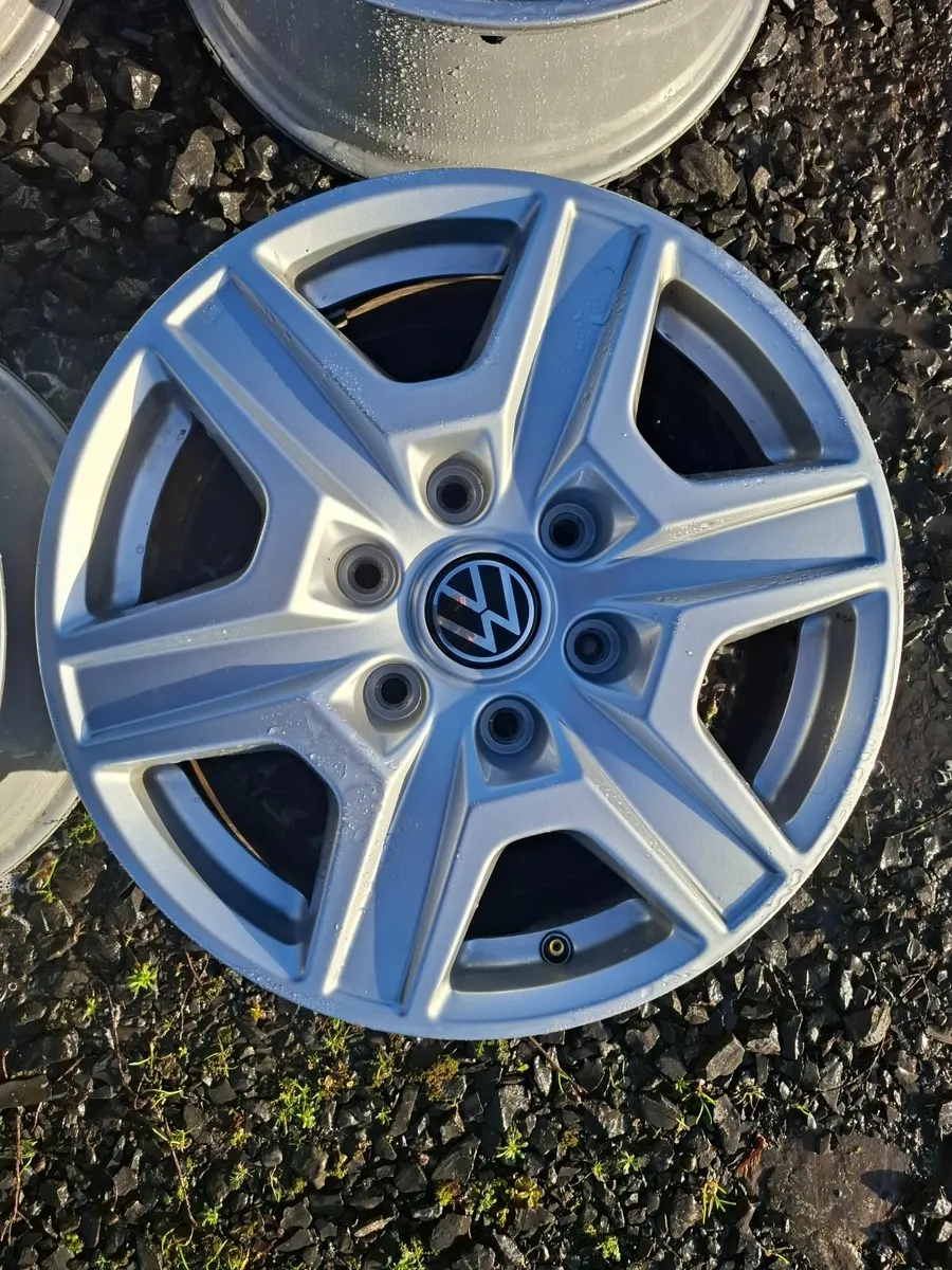 17" Genuine Vw Amarok Alloys - Image 4