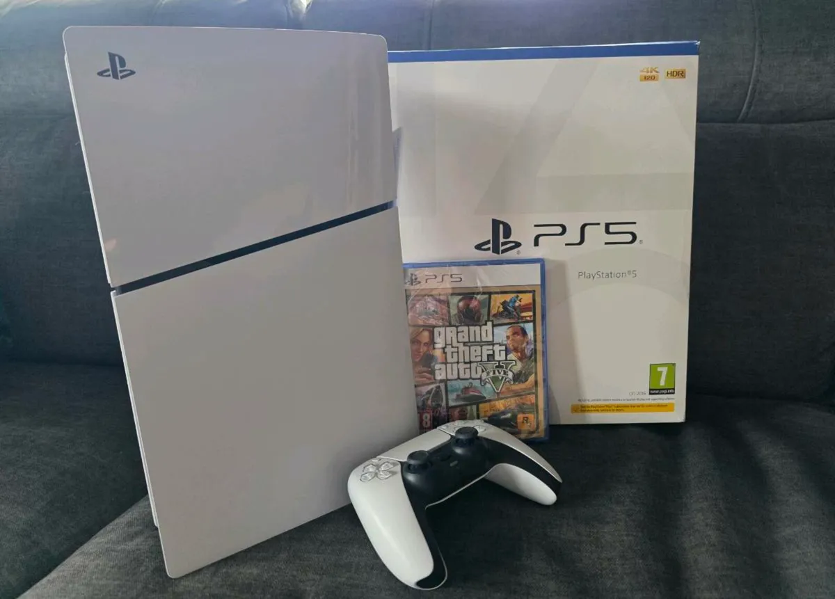 PlayStation 5 (Slim) 1TB Disc Edition + GTA V