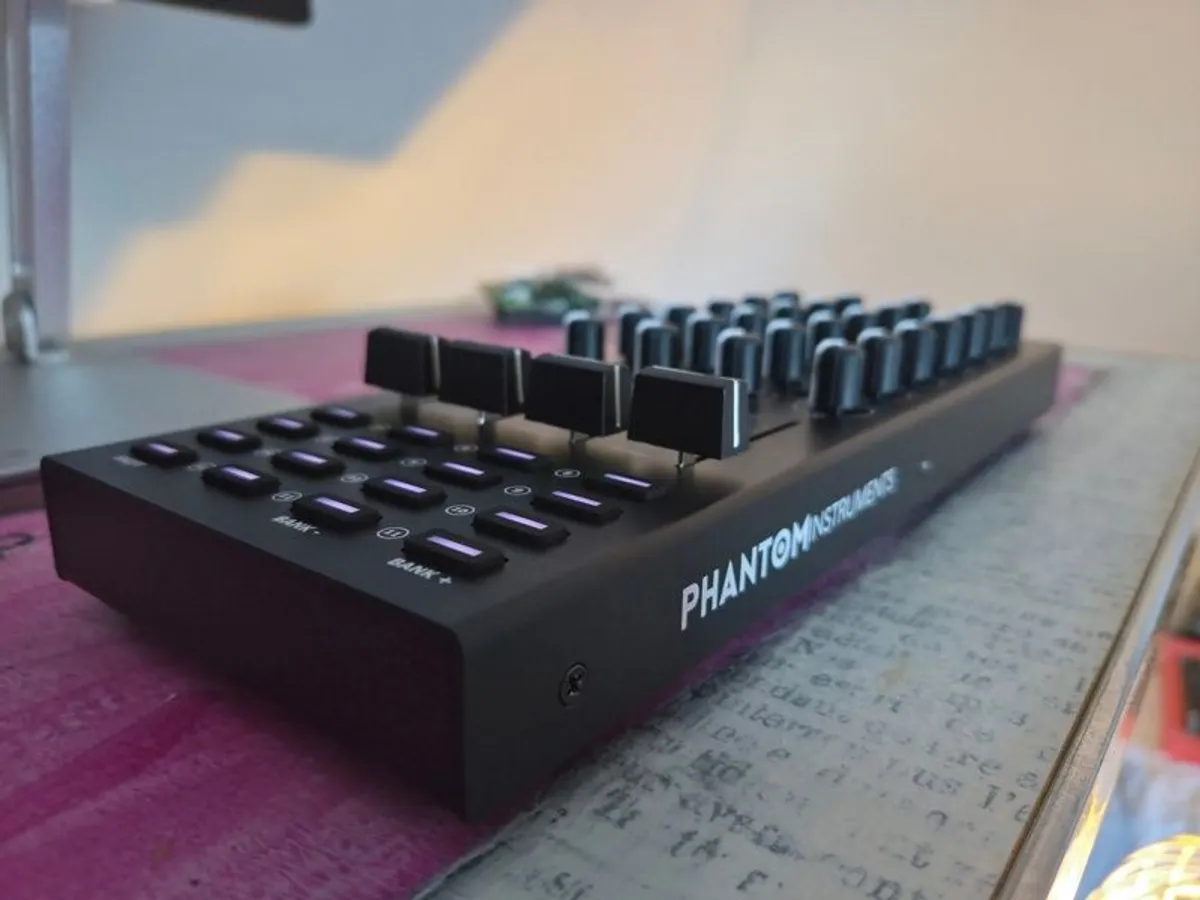 MIDI Controller - Phantom Instruments C45 - Image 2
