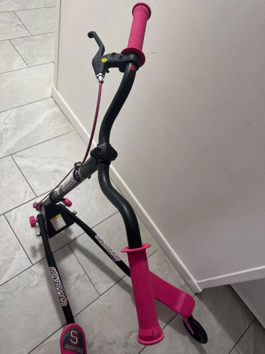 3-Wheel Swing Scooter (Sporter) – Excellent Condit - Image 2