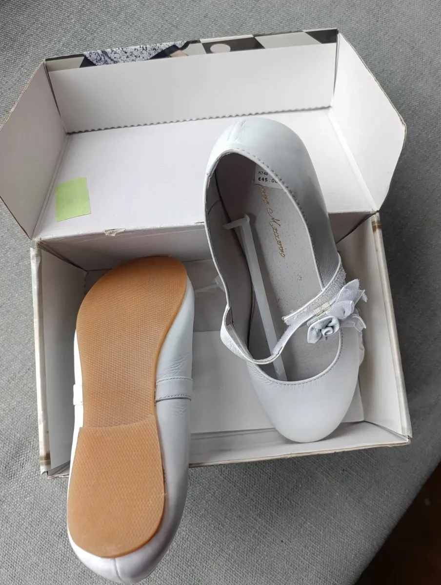 White communion shoes - Image 2