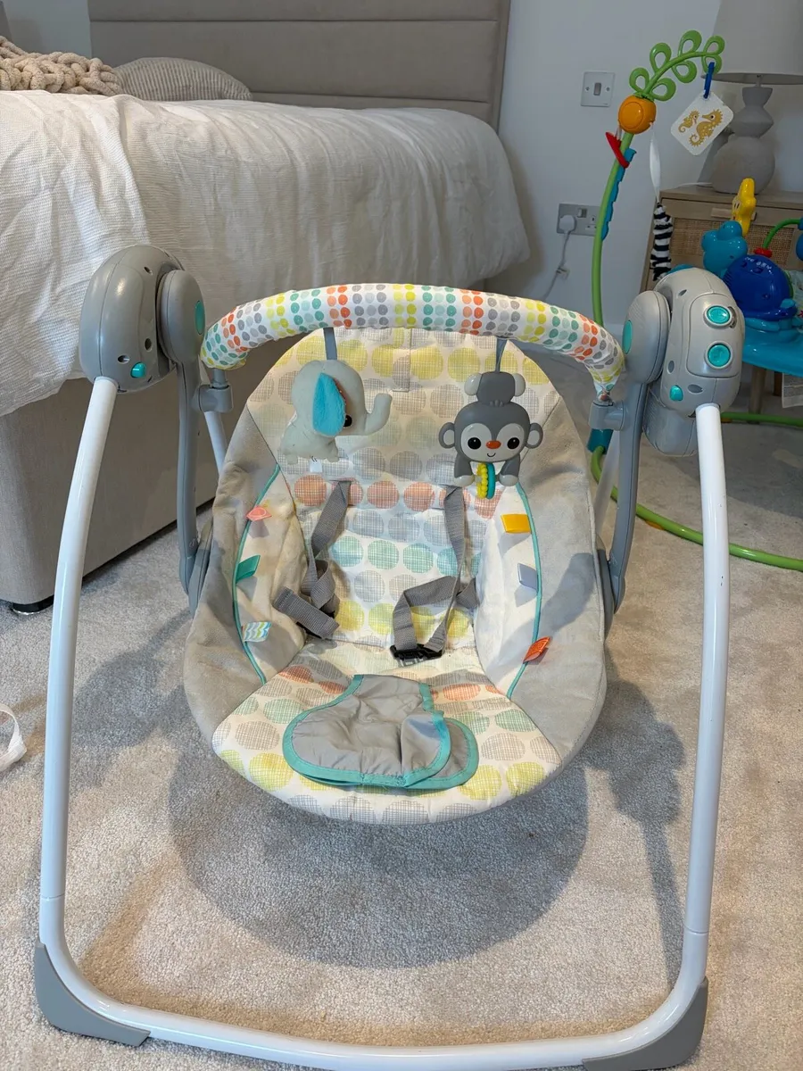 Baby swing - Image 2