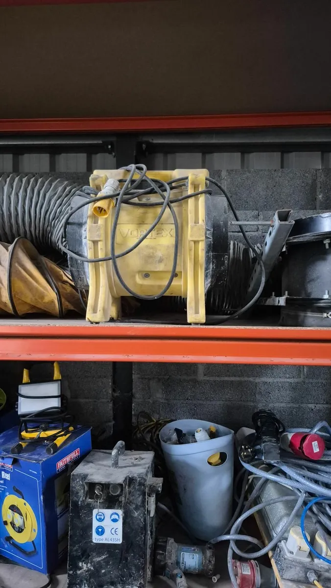 Extractor fans - Image 2