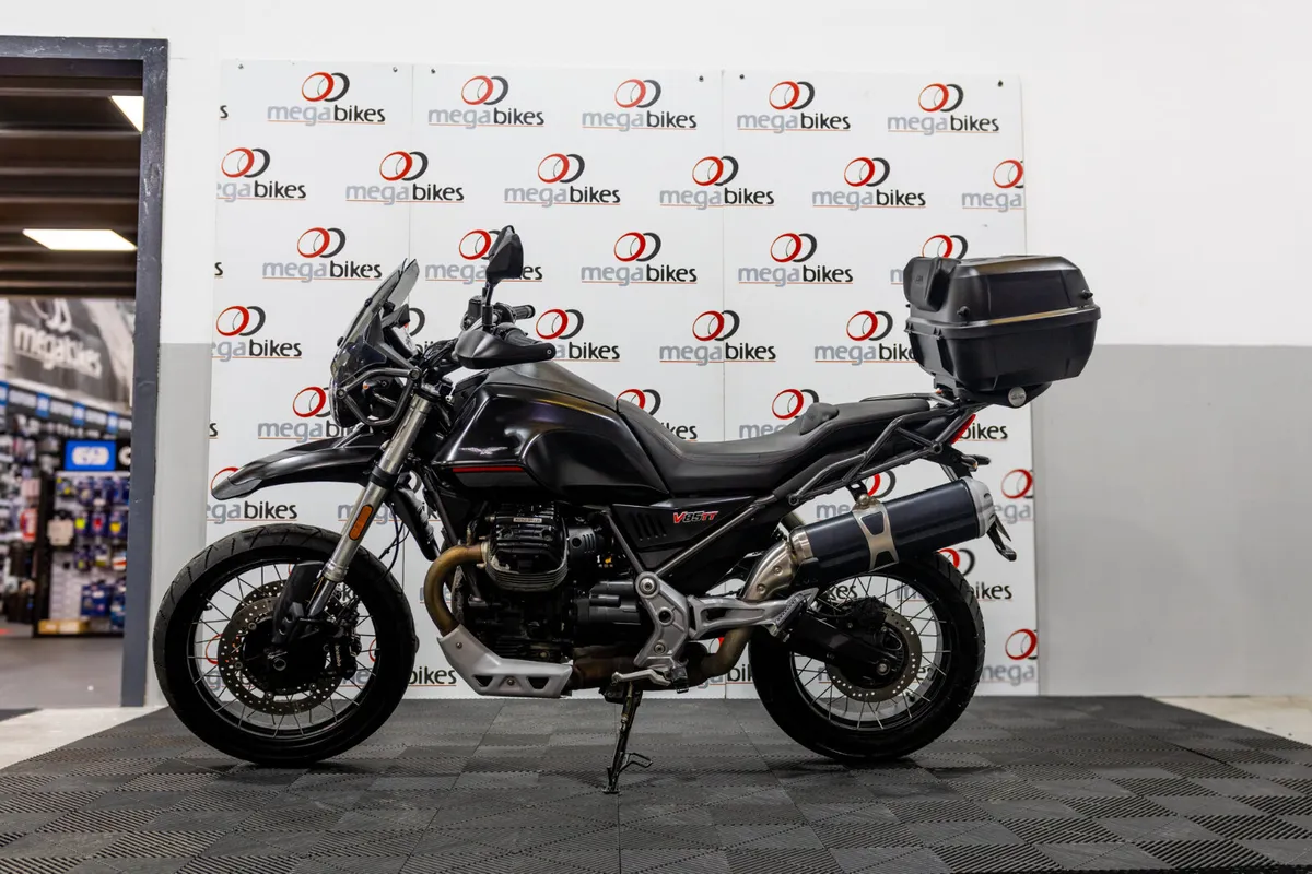 Moto Guzzi V85TT 2024 - Image 3