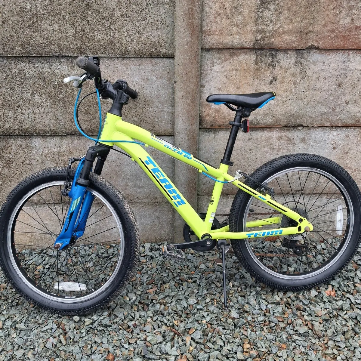 Childs bike - Image 1