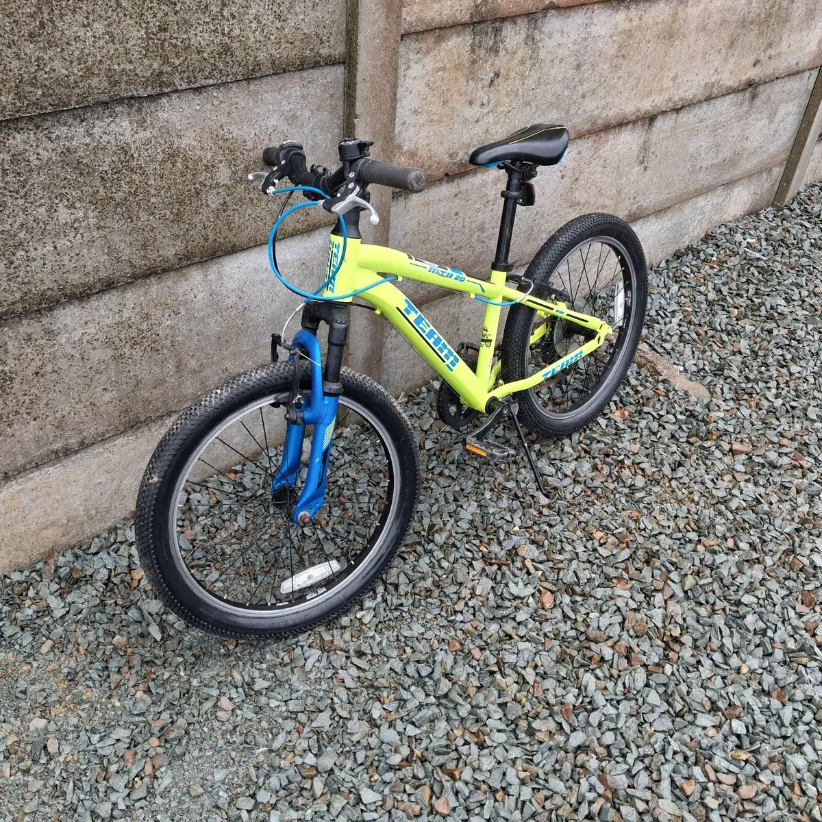 Childs bike - Image 3