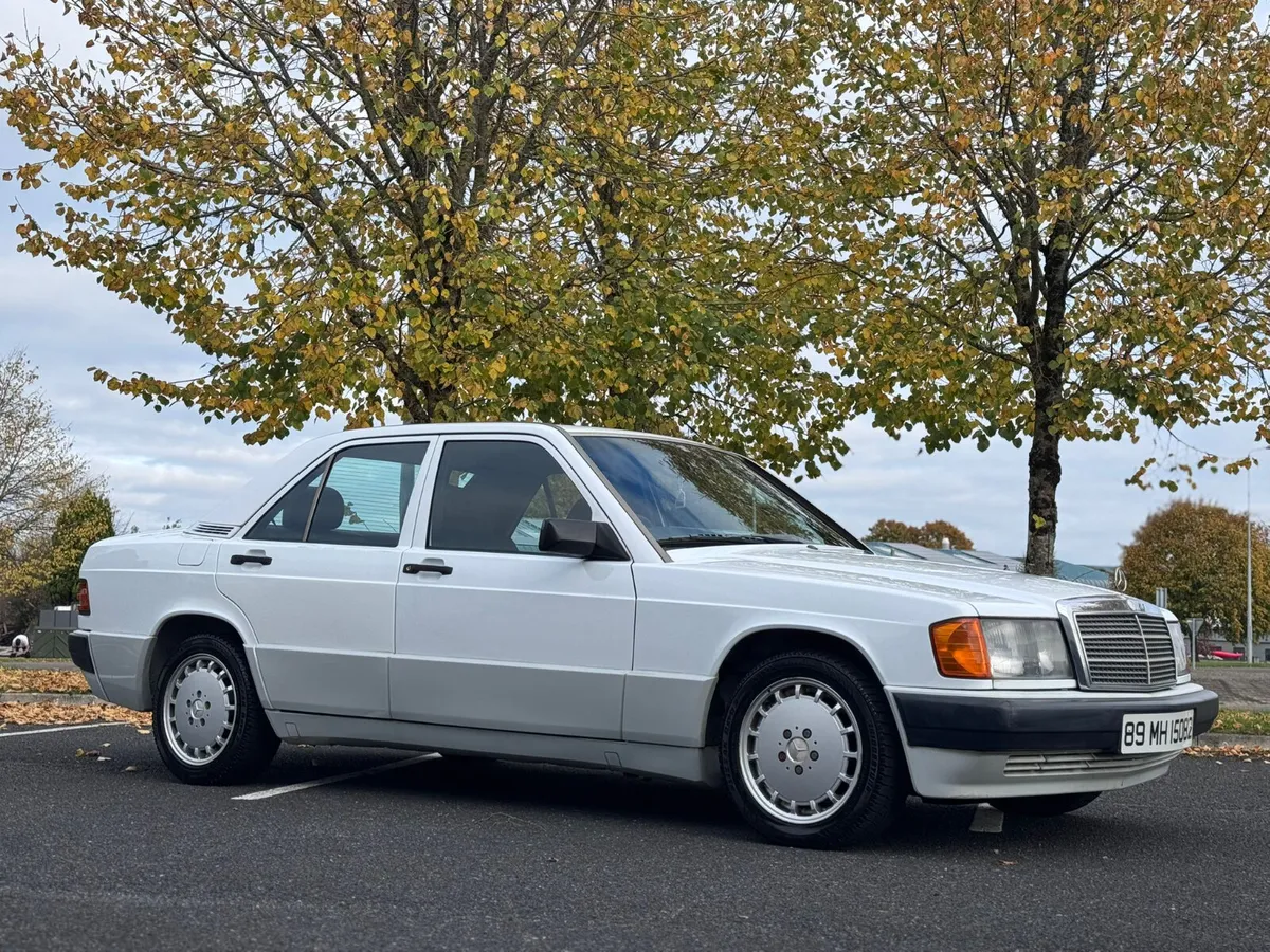 1989 Mercedes-Benz 190D - Image 2