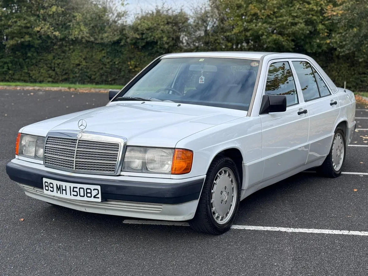 1989 Mercedes-Benz 190D - Image 3