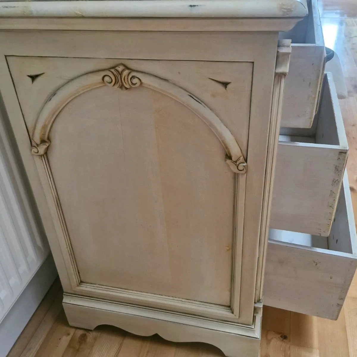 Vintage Style Dressing Table and Stool - Image 4