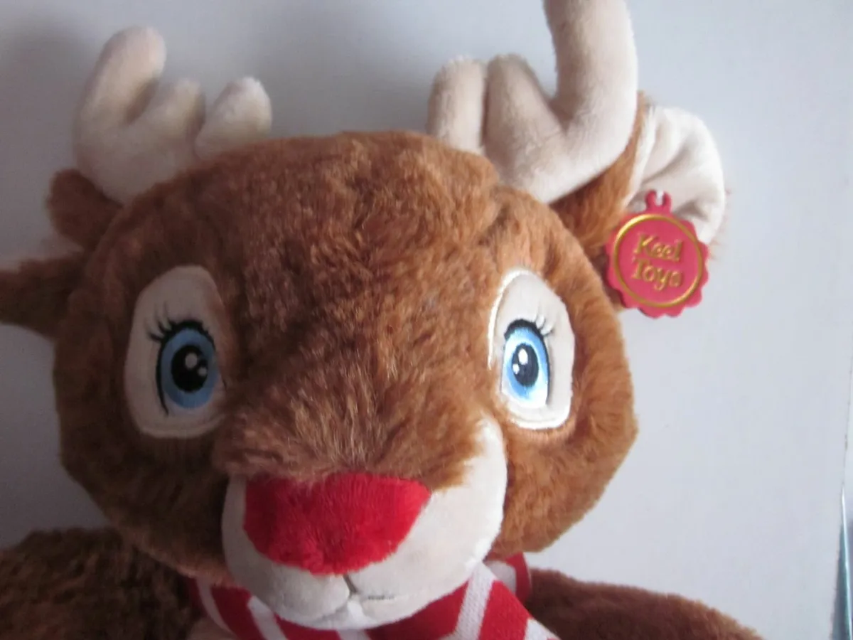 Keel Reindeer Soft Toy - Image 4