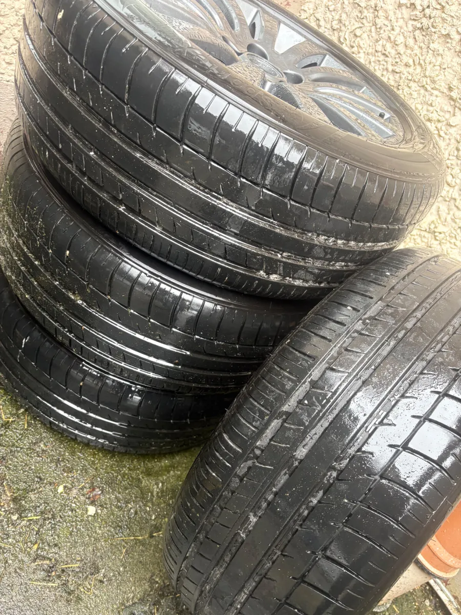 18” 5 X 114.3 Alloys and tyres - Image 4