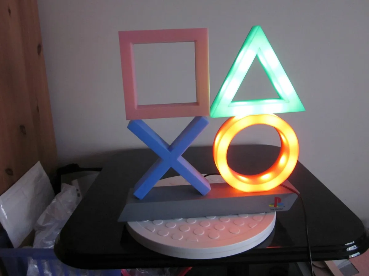 Paladone PlayStation Icons Light 3 Modes - Image 2