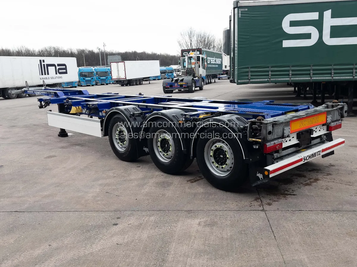 2023 SCHMITZ CARGOBULL SKELETAL TRAILER - Image 4